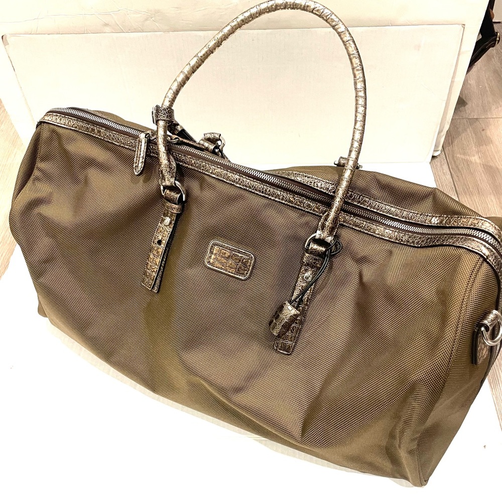 TUMI Carry More Ballistic Nylon and Leather Trim Bag NWT - Picture 5 of 16